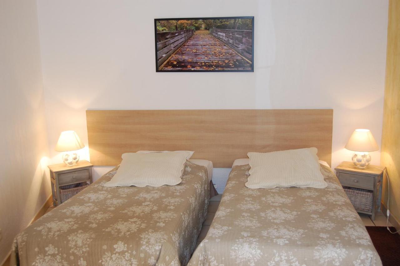 Auberge Du Bord Des Eaux - Demi-Pension Assuree Sur Reservation سانت أماند ليه أوكس المظهر الخارجي الصورة