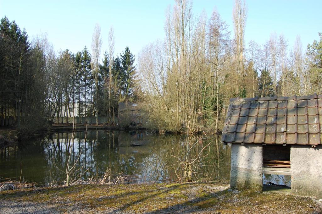 Auberge Du Bord Des Eaux - Demi-Pension Assuree Sur Reservation سانت أماند ليه أوكس المظهر الخارجي الصورة