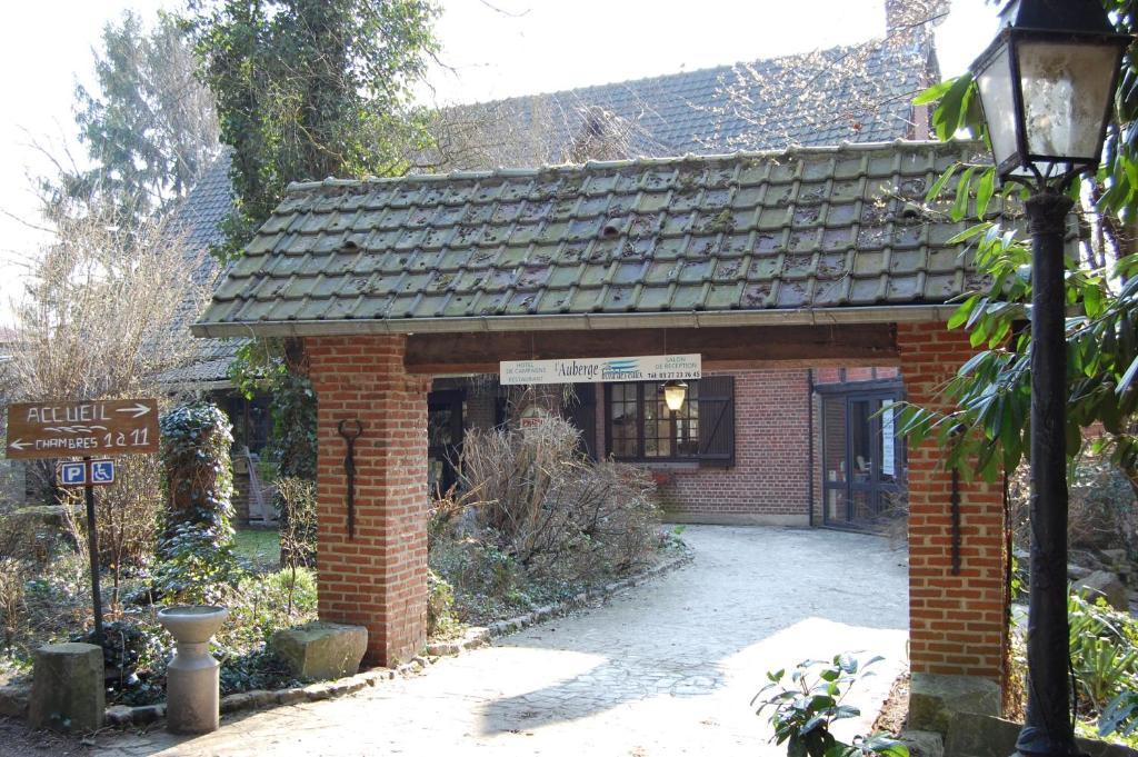 Auberge Du Bord Des Eaux - Demi-Pension Assuree Sur Reservation سانت أماند ليه أوكس المظهر الخارجي الصورة