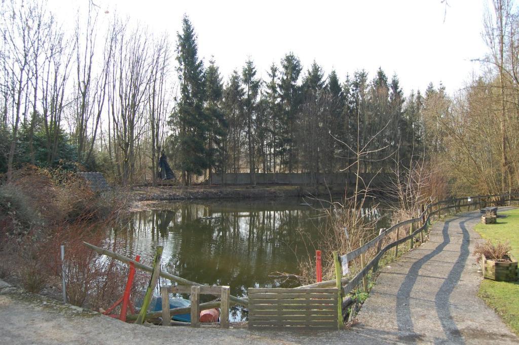 Auberge Du Bord Des Eaux - Demi-Pension Assuree Sur Reservation سانت أماند ليه أوكس المظهر الخارجي الصورة