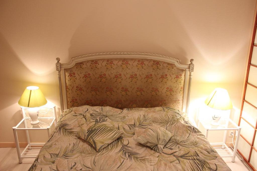 Auberge Du Bord Des Eaux - Demi-Pension Assuree Sur Reservation سانت أماند ليه أوكس الغرفة الصورة